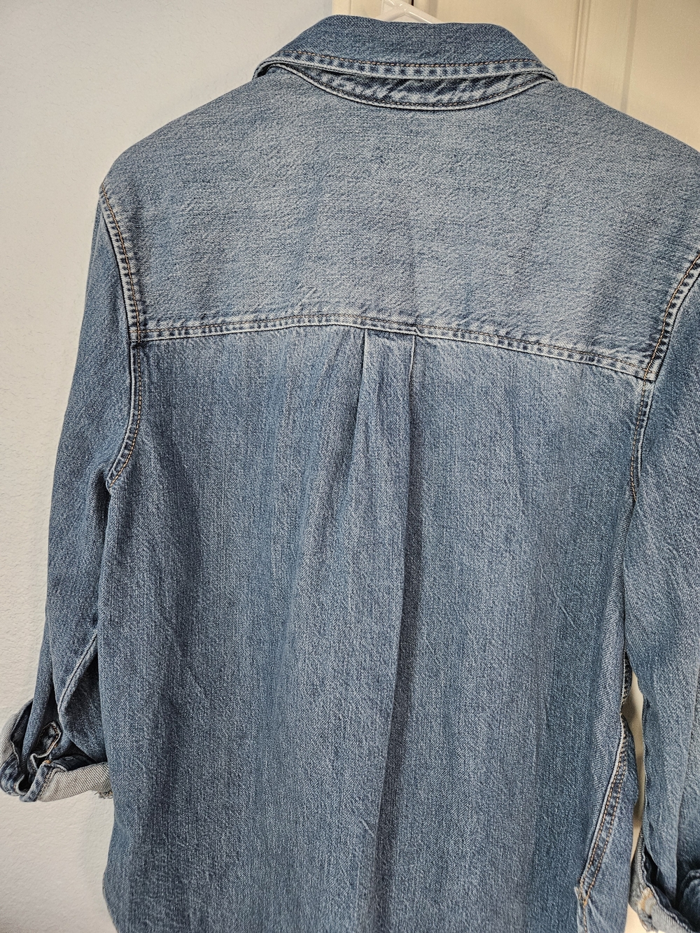Relaxed Denim Shirt - Medium Wash - Picture 4 of 15